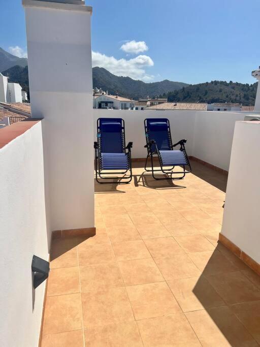 Atico Con Increibles Vistas A Las Montanas Y Mar Frigiliana Ngoại thất bức ảnh